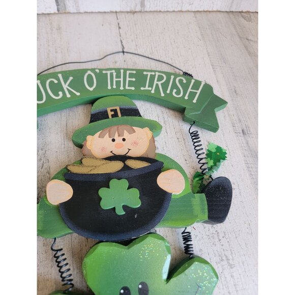 Wooden hanging sign Luck of the Irish St Patrick's Day leprechaun gold - Picture 5 of 9